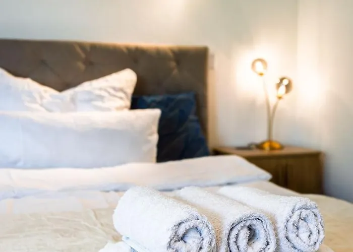 Quiet And 아파트 *